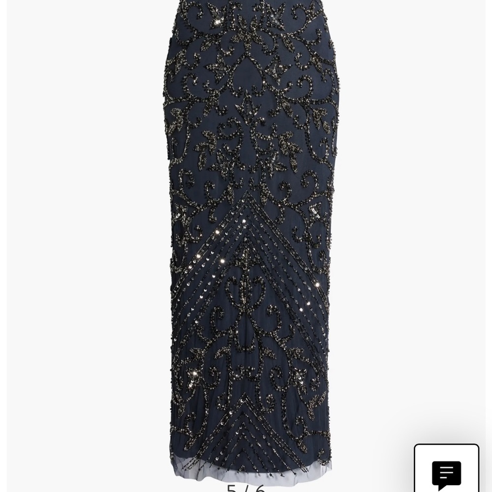 Dress - Picture 8 of 9